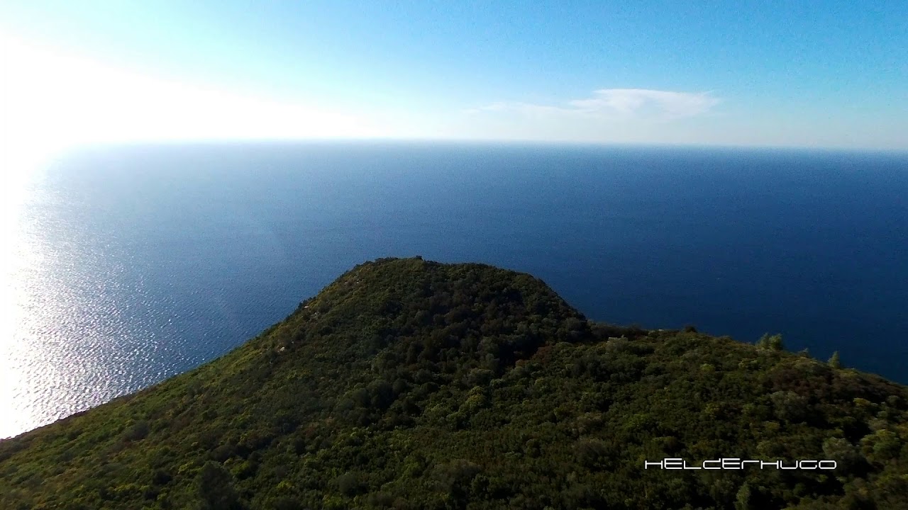 Awesome flight on mountains, cliff and sea with Parrot Disco